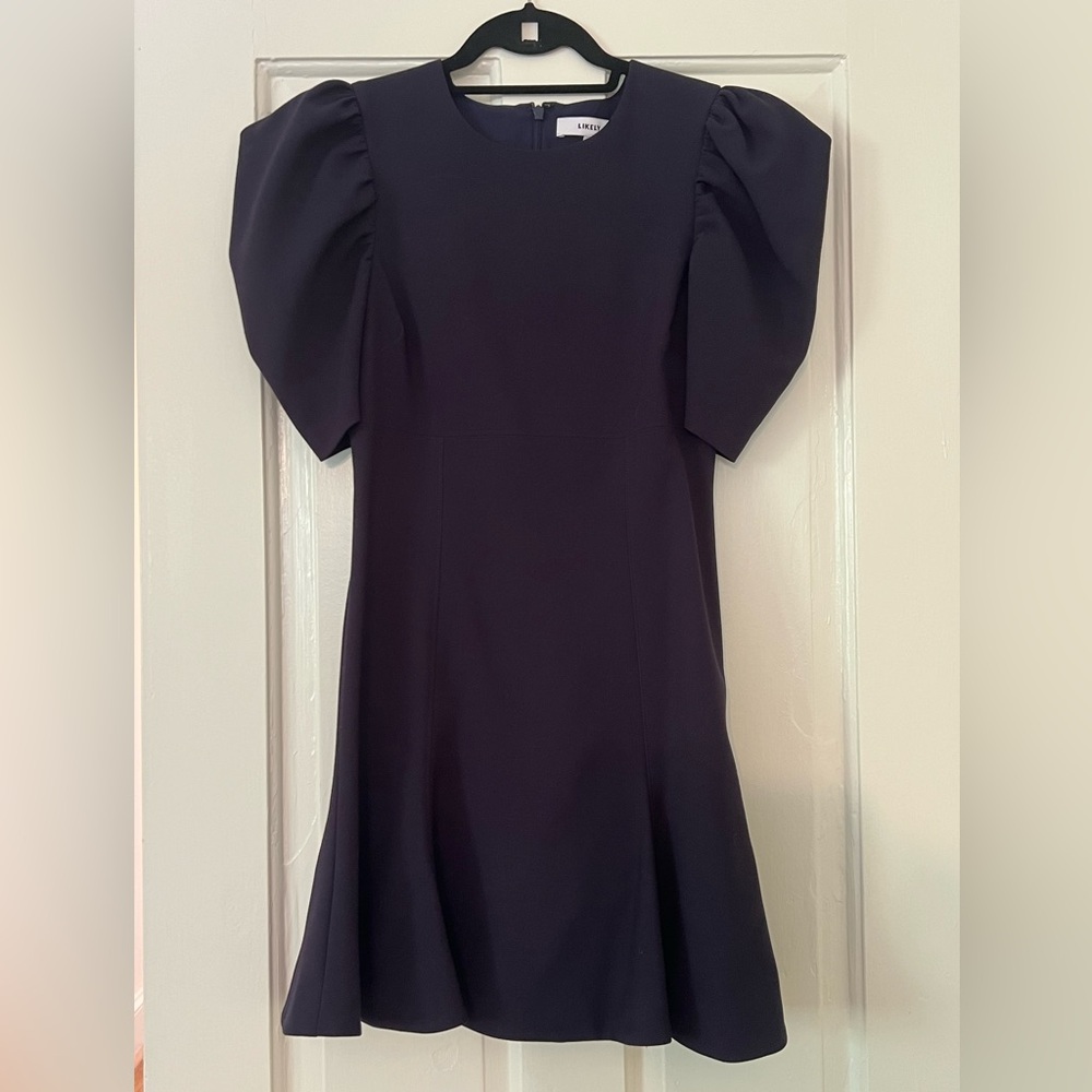 Likely puff sleeve dress. Size small, navy color